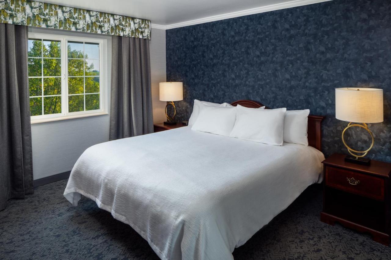 Irish Cottage Inn & Suites ガリーナ エクステリア 写真