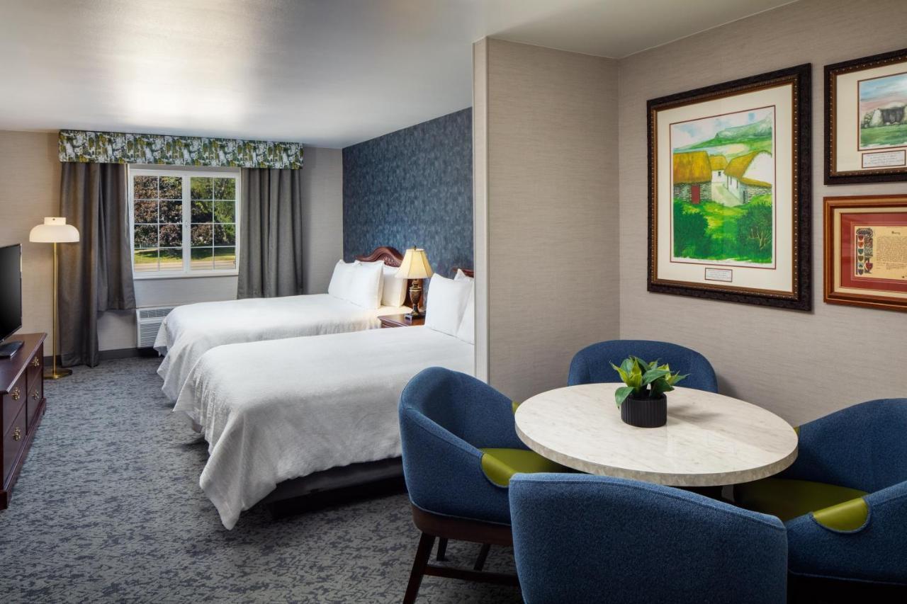 Irish Cottage Inn & Suites ガリーナ エクステリア 写真