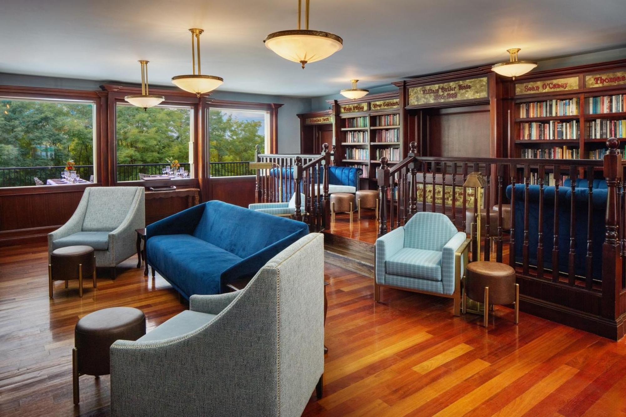 Irish Cottage Inn & Suites ガリーナ エクステリア 写真